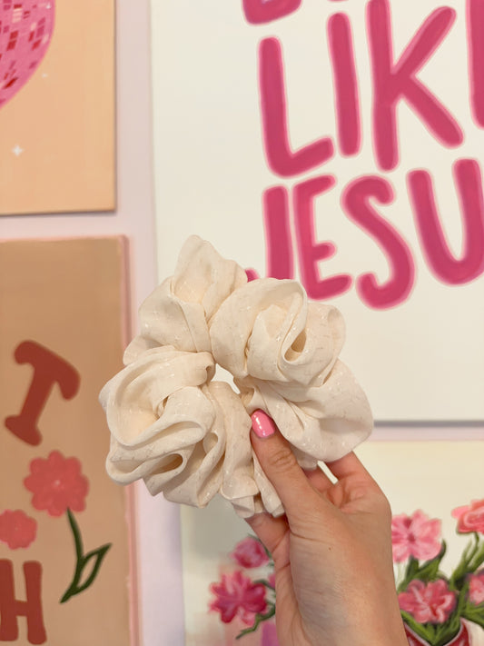 Cosette Jumbo Scrunchie